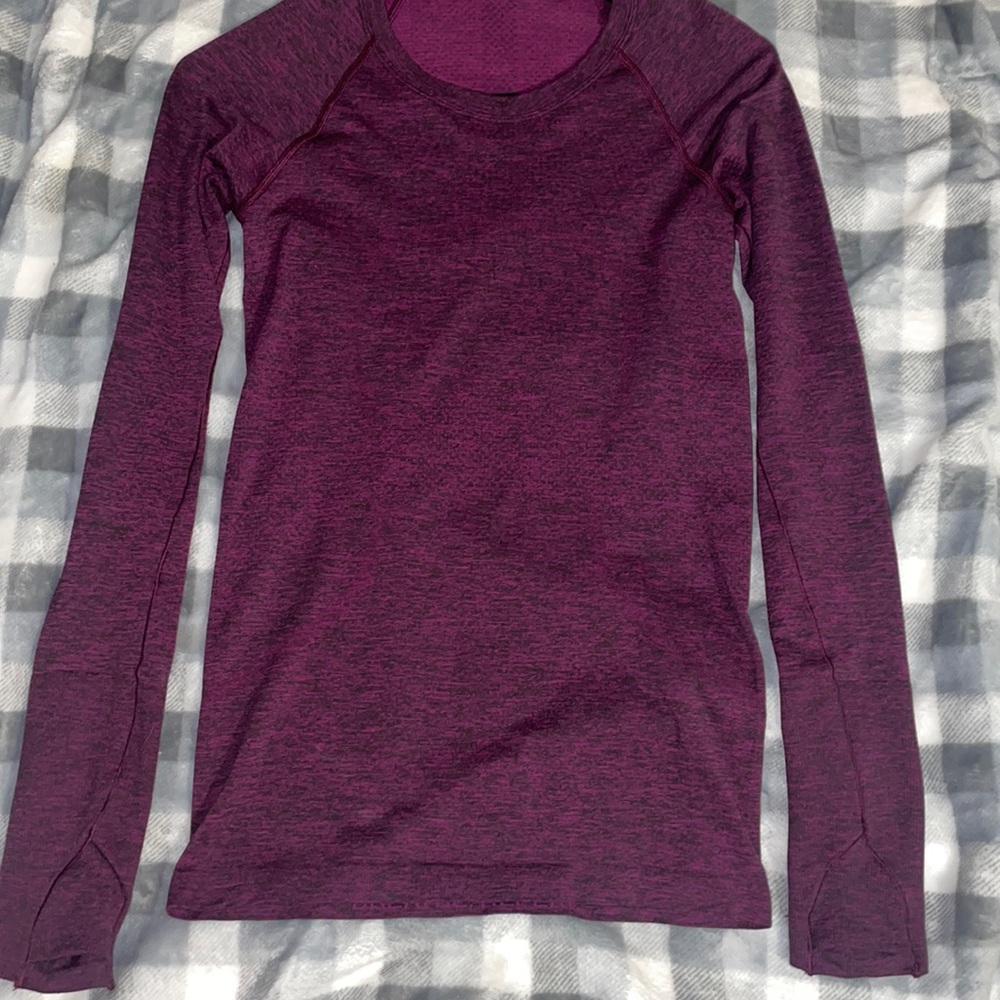 LULULEMON swiftly tech size 4